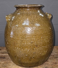 Early Washington Co. Beehive 2gal Jar