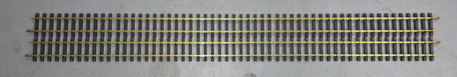 Aristo-Craft G Scale Solid Brass 59" Track Lot: Aristo-Craft G Scale Solid Brass 59" Track Lot in VG condition.