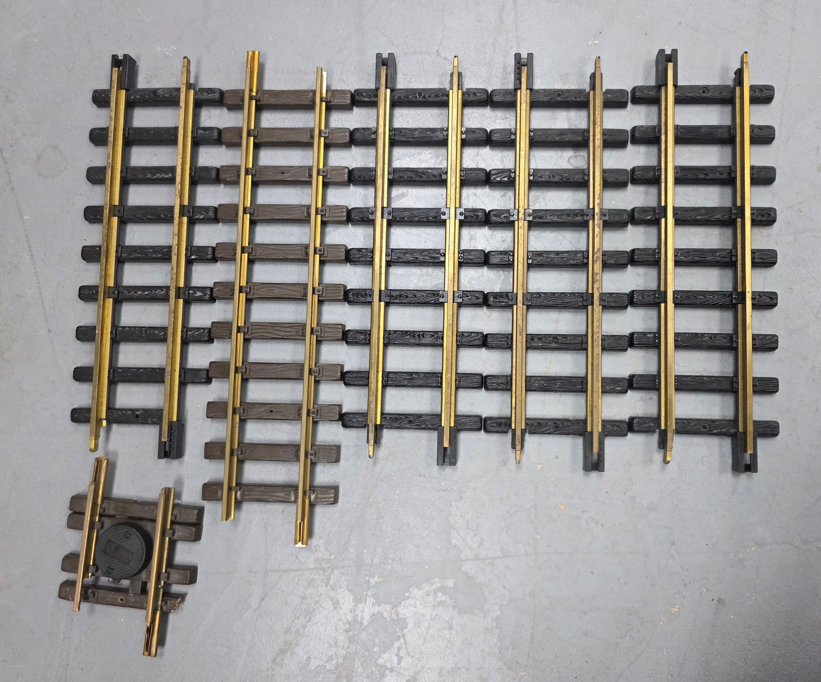 LGB G-Scale Brass Track Lot: LGB G-Scale Brass Track Lot in VG condition. Six pieces total.