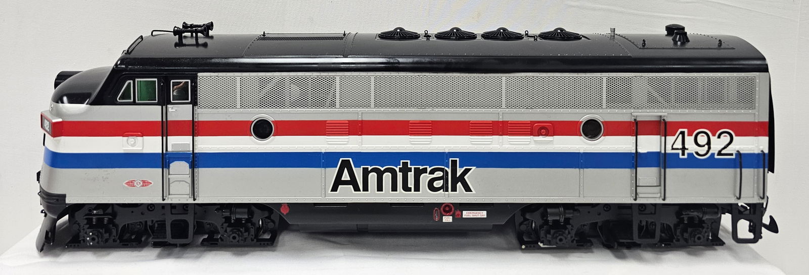 USA Trains FA Amtrak #492 Diesel Engine (1 of 5)