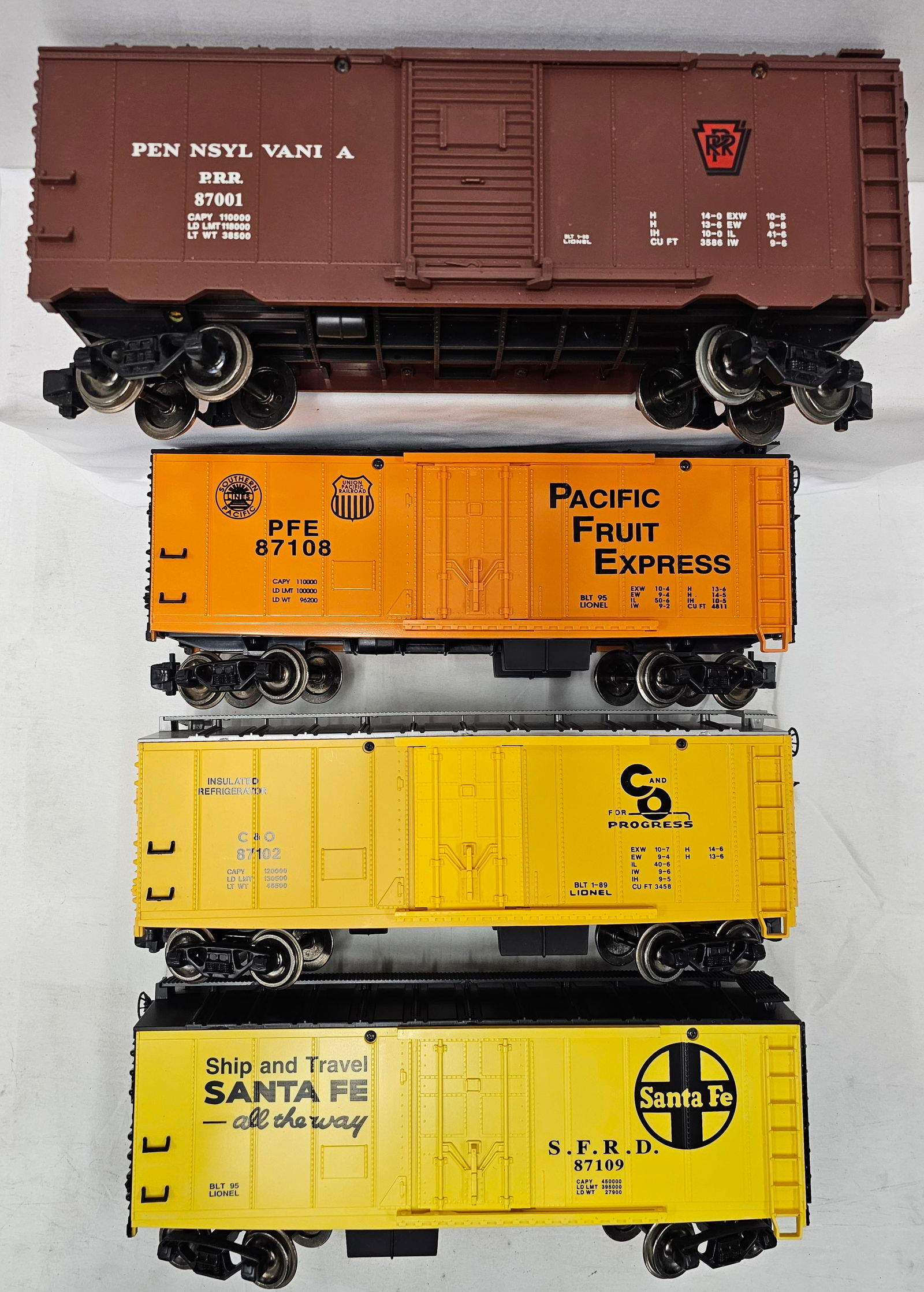 Lionel G-Scale Boxcar Lot of 4 (1 of 3)