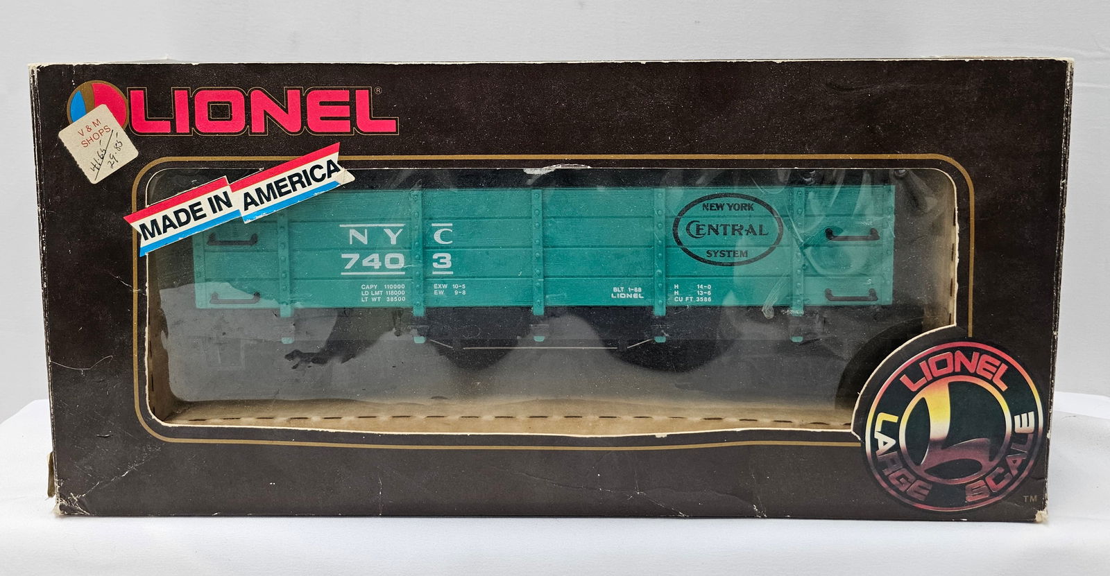Lionel G-Scale NYC Flat Car: Lionel G-Scale NYC Flat Car in C-7 conditon. The box is for a Pennsylvania Railroad flat car.