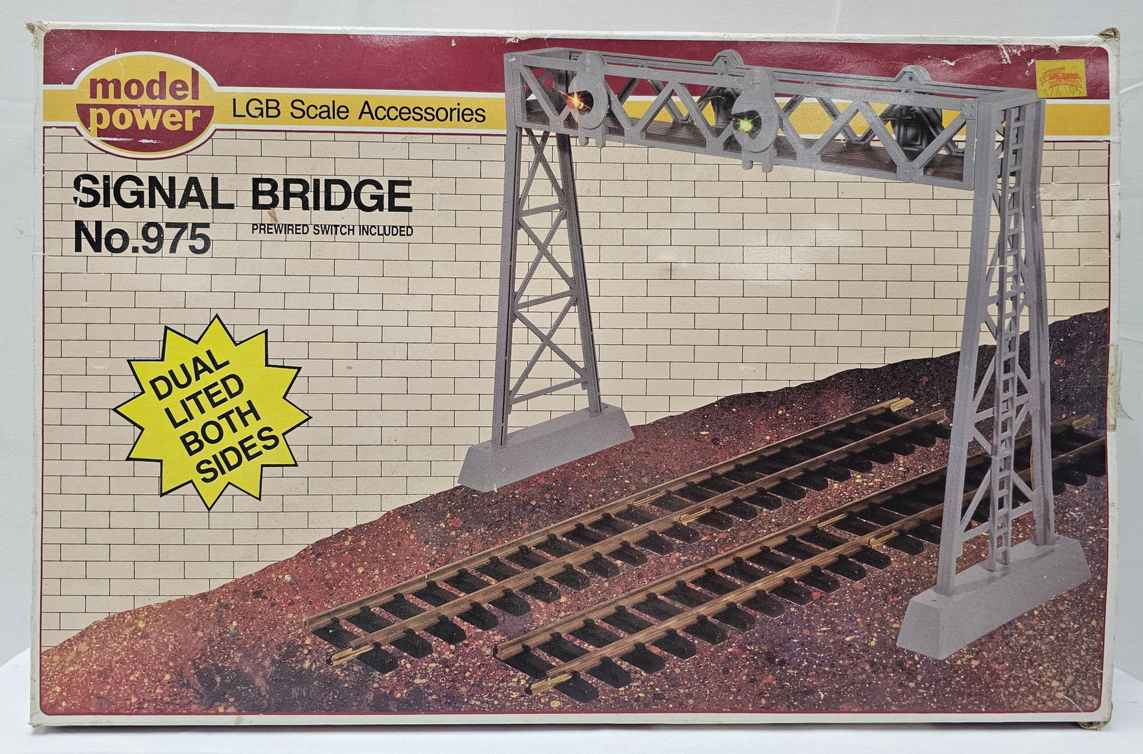 LGB 975 Signal Bridge (NIB): LGB 975 Signal Bridge New In Box.