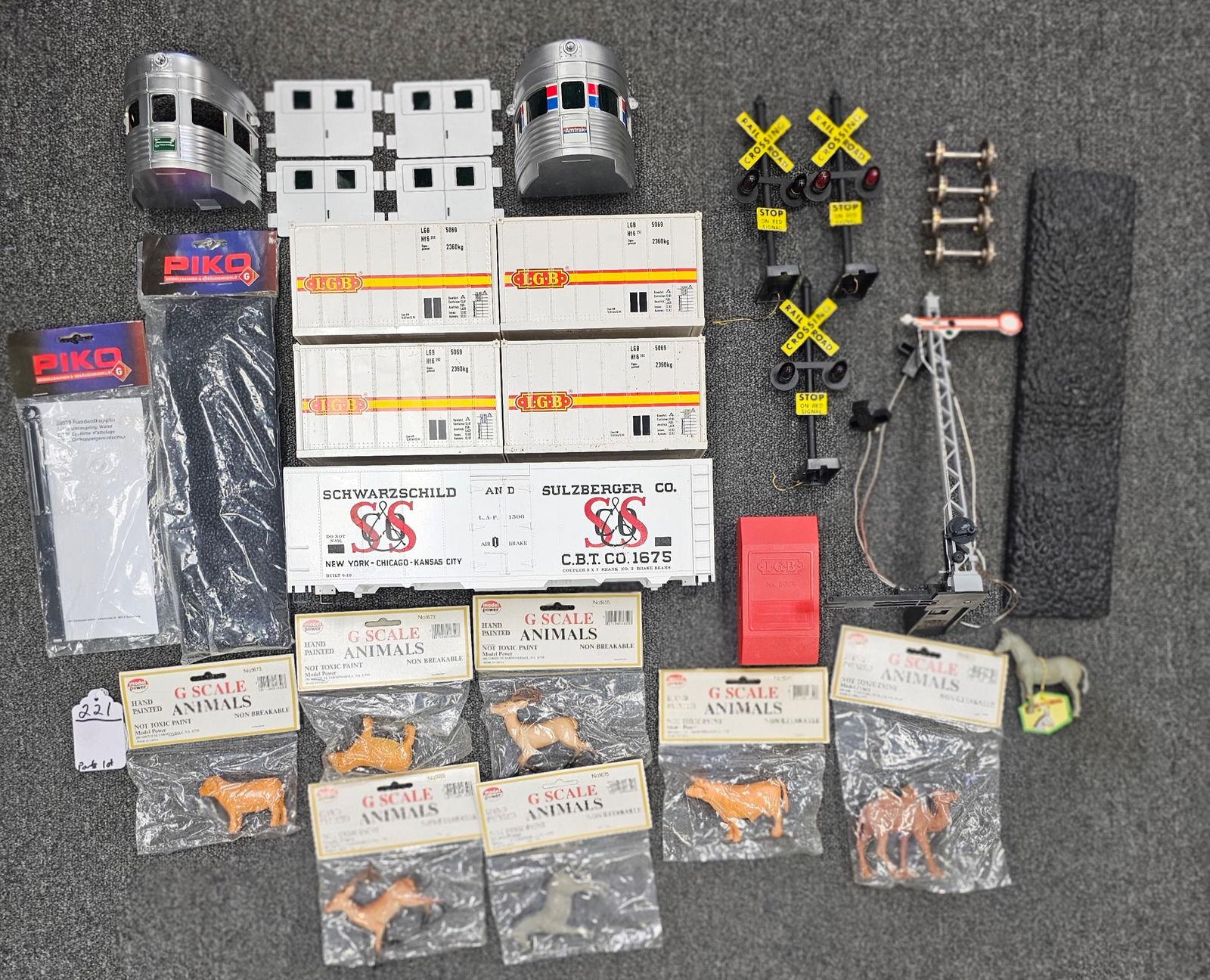 G-Scale Passenger/ Freight Car Parts Lot of 18 (1 of 4)