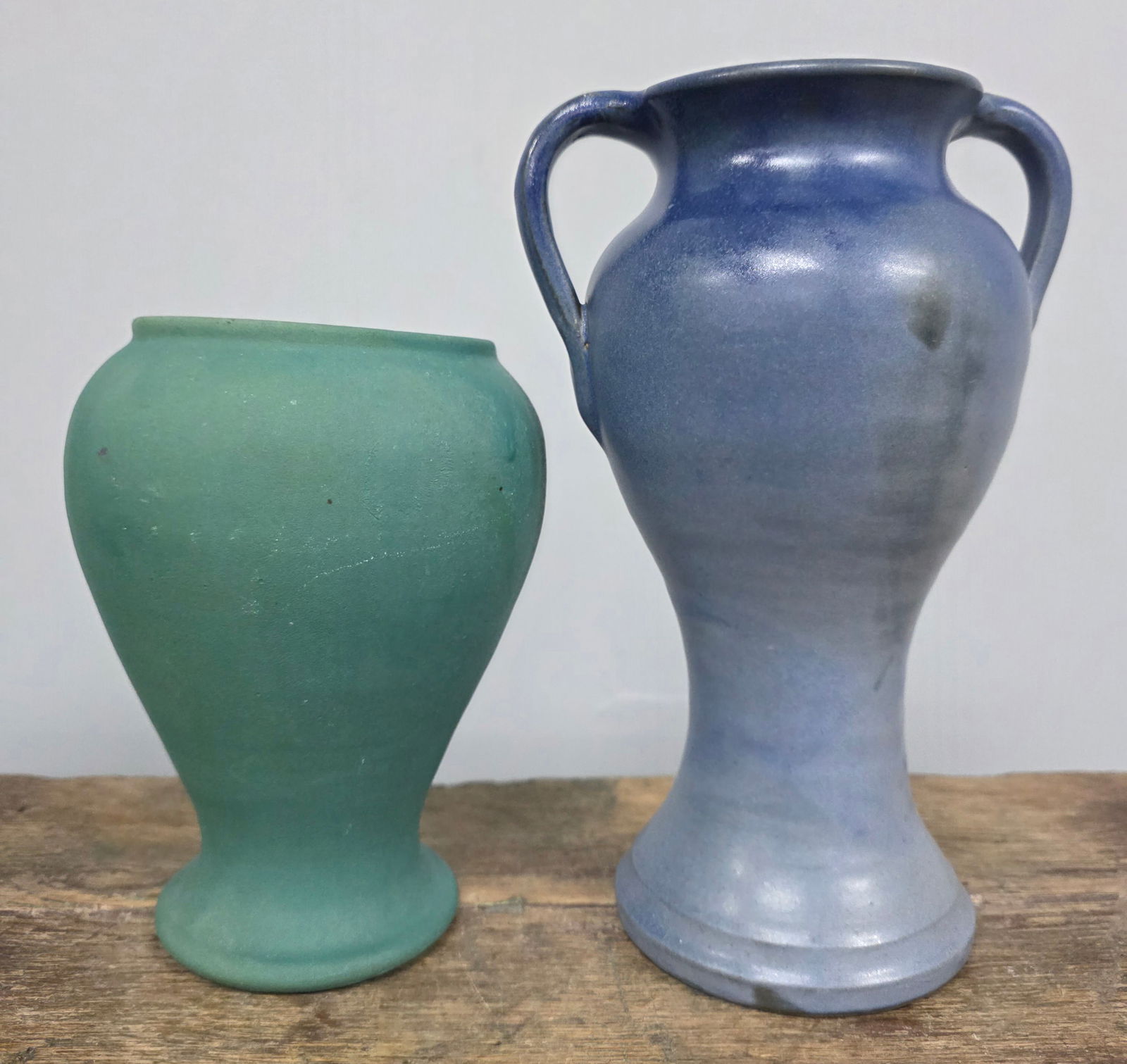 Signed WJ "Bill" Gordy Vase Lot of 2 (1 of 5)