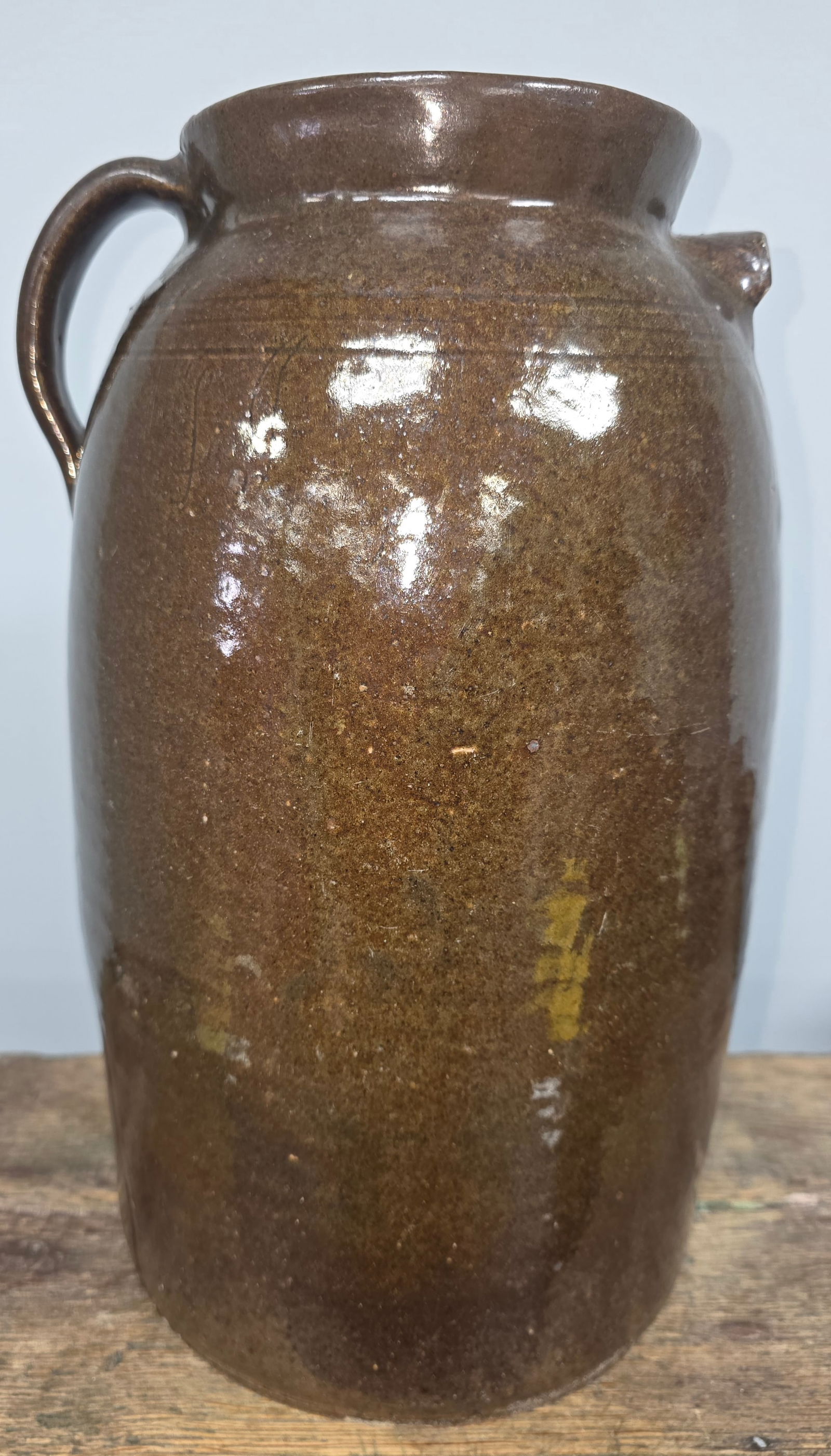 Rare Signed "LJ" Lucius Jordan Signed 3gal Churn: Fine & very sought after Lucius Jordan Signed "LJ" ( 1816-1880 ) Churn Three Gallon, of Washington County or Hancock County Georgia. This is a very rare form being in a single handle churn with a grac