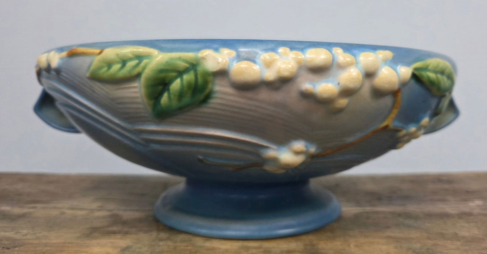 Blue Roseville Snowberry Console Bowl IFB-10 (1 of 4)