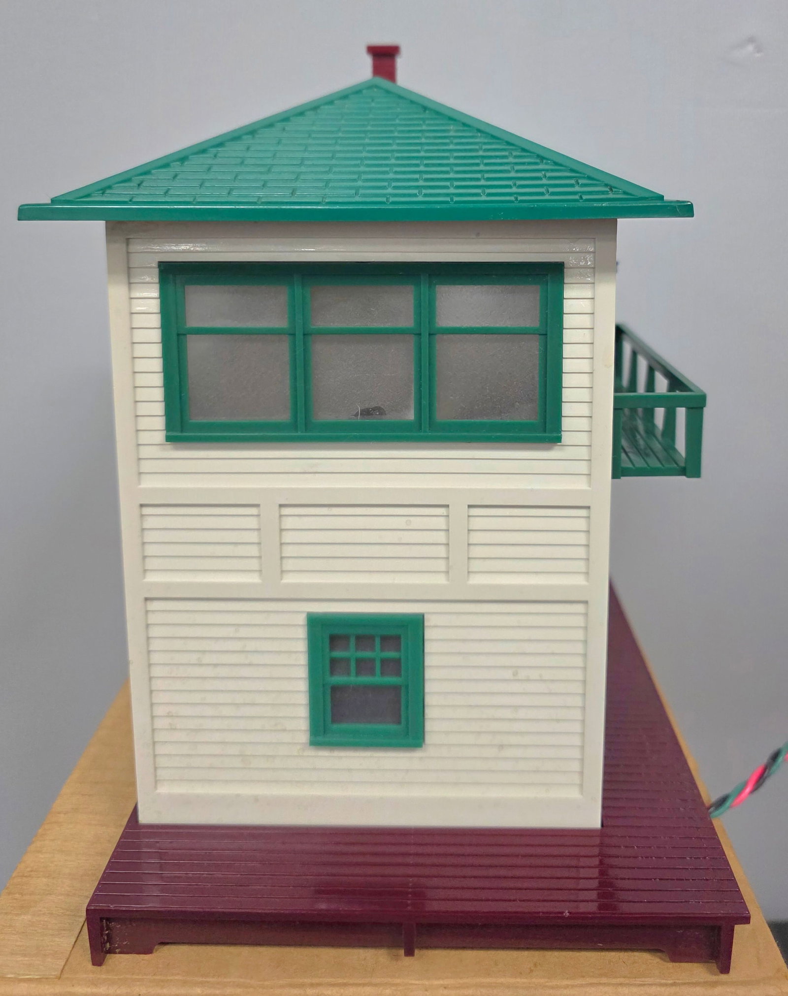 Lionel Post War #445 Operating Switch Tower W/ Box - 5
