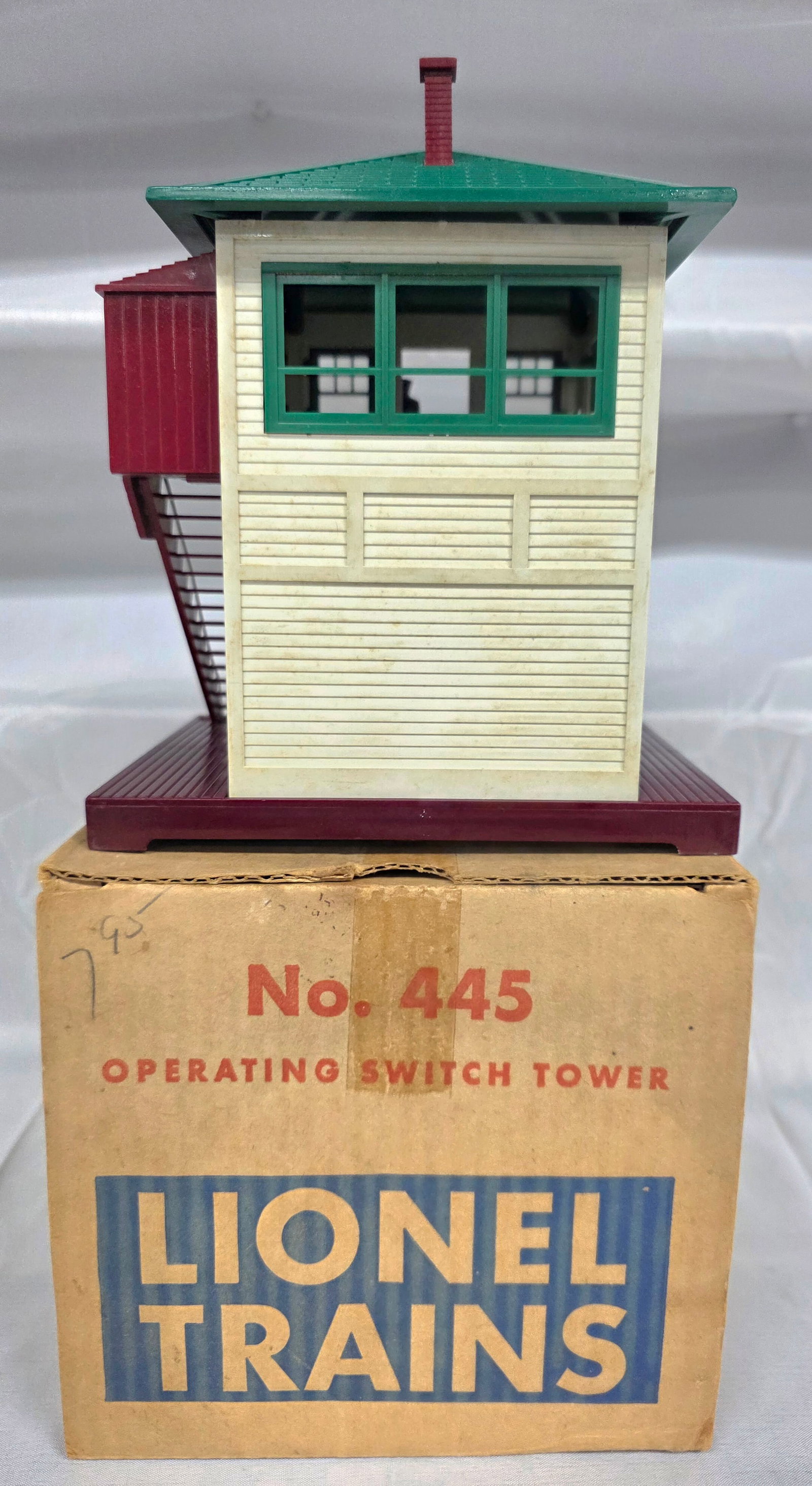 Lionel Postwar 445 Operating Switch Tower - 2