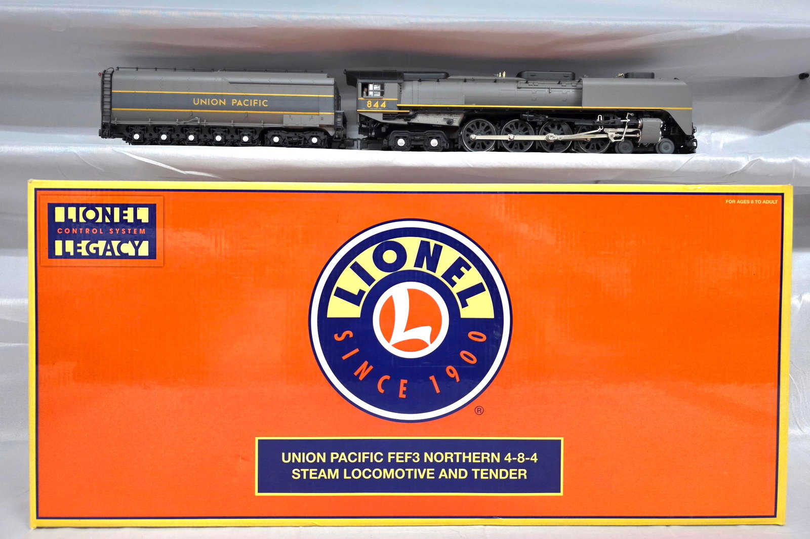 Lionel UP FEF3 Northern 4-8-4 Steam Locomotive (1 of 7)