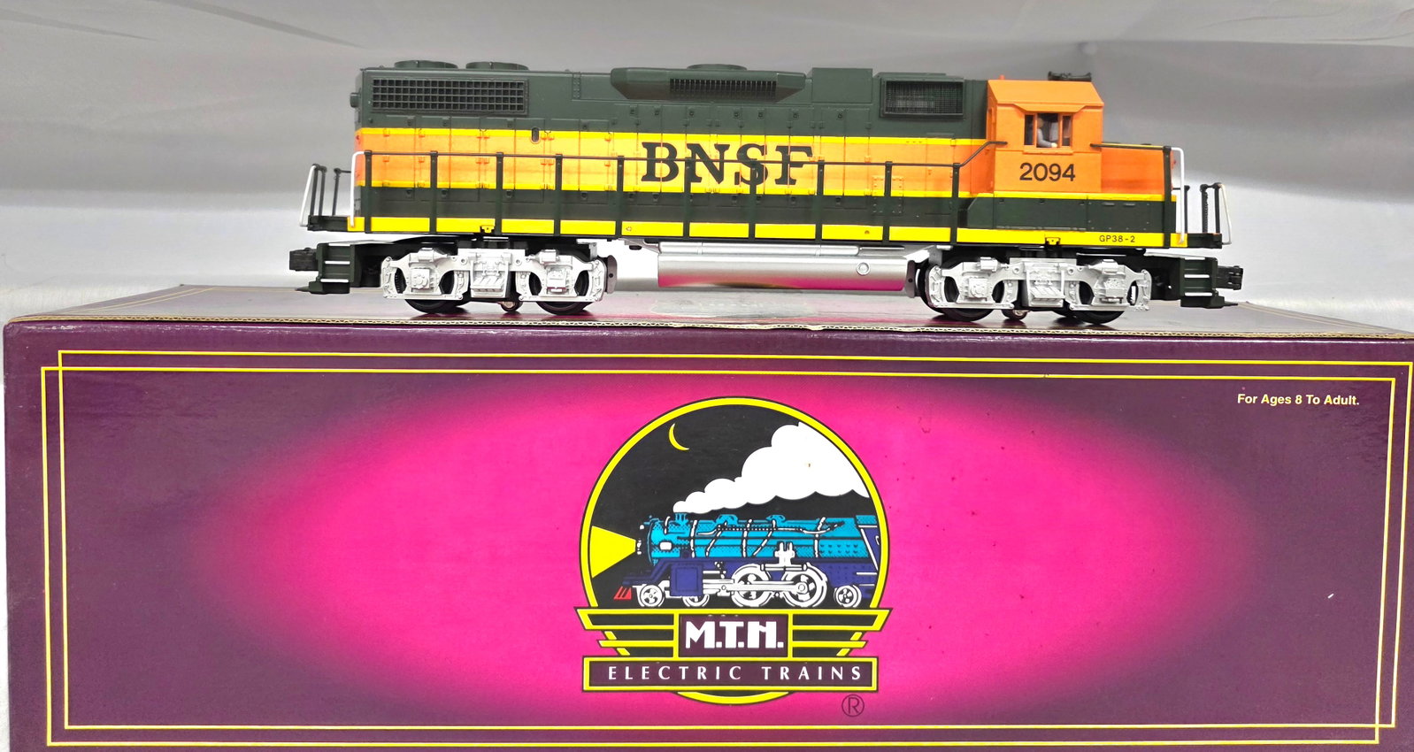 MTH Premier BNSF GP38-2 Diesel Locomotive (1 of 6)