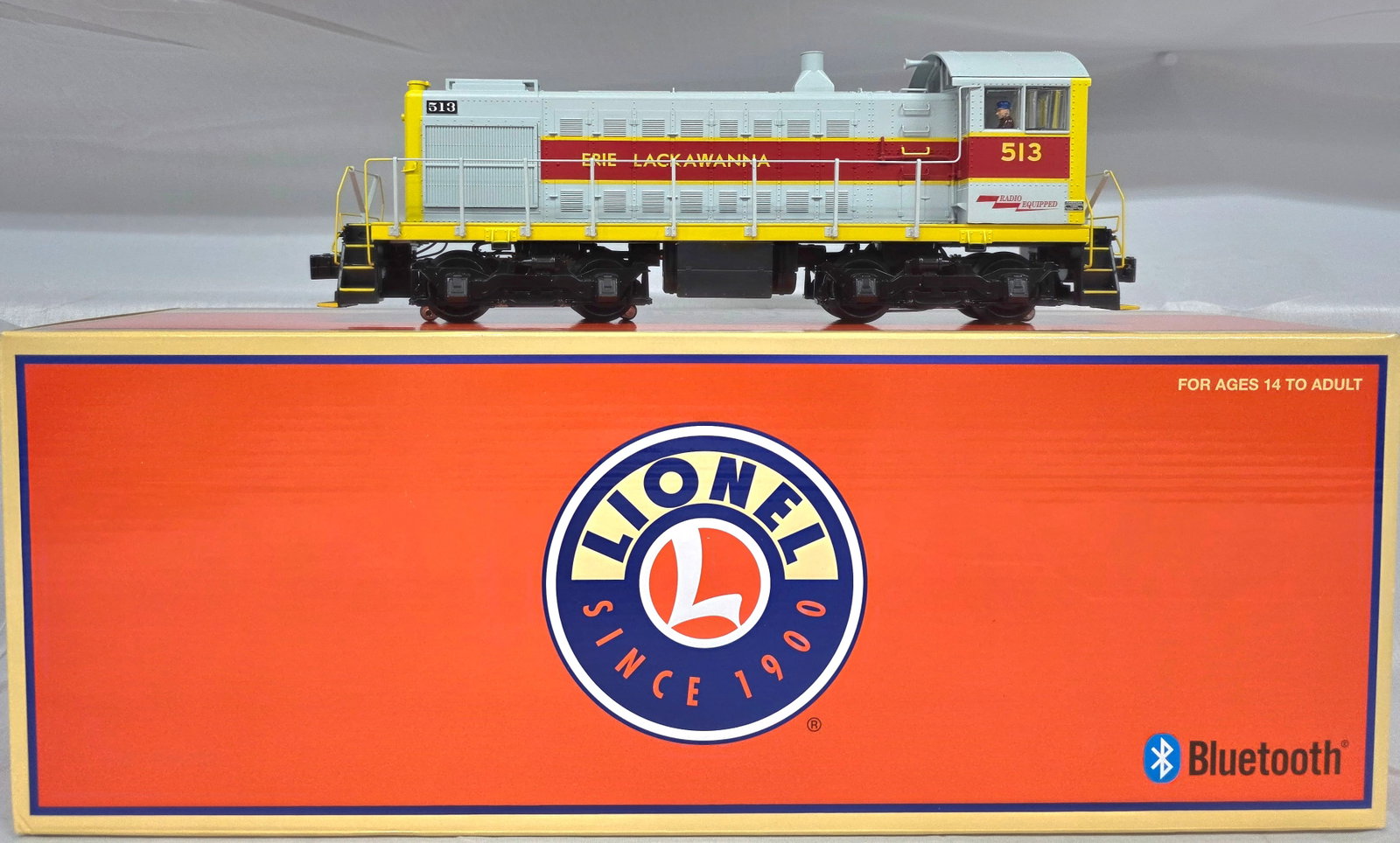 Lionel Erie Lackawanna #513 Model Train Locomotive (1 of 7)