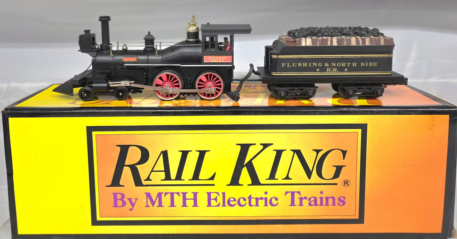 RailKing W.A.R.R. Engine/Tender w Proto Sound (1 of 7)