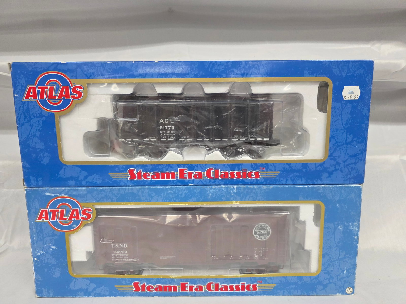 Atlas Box Car & Fish Belly Hopper Lot of 2 (1 of 2)