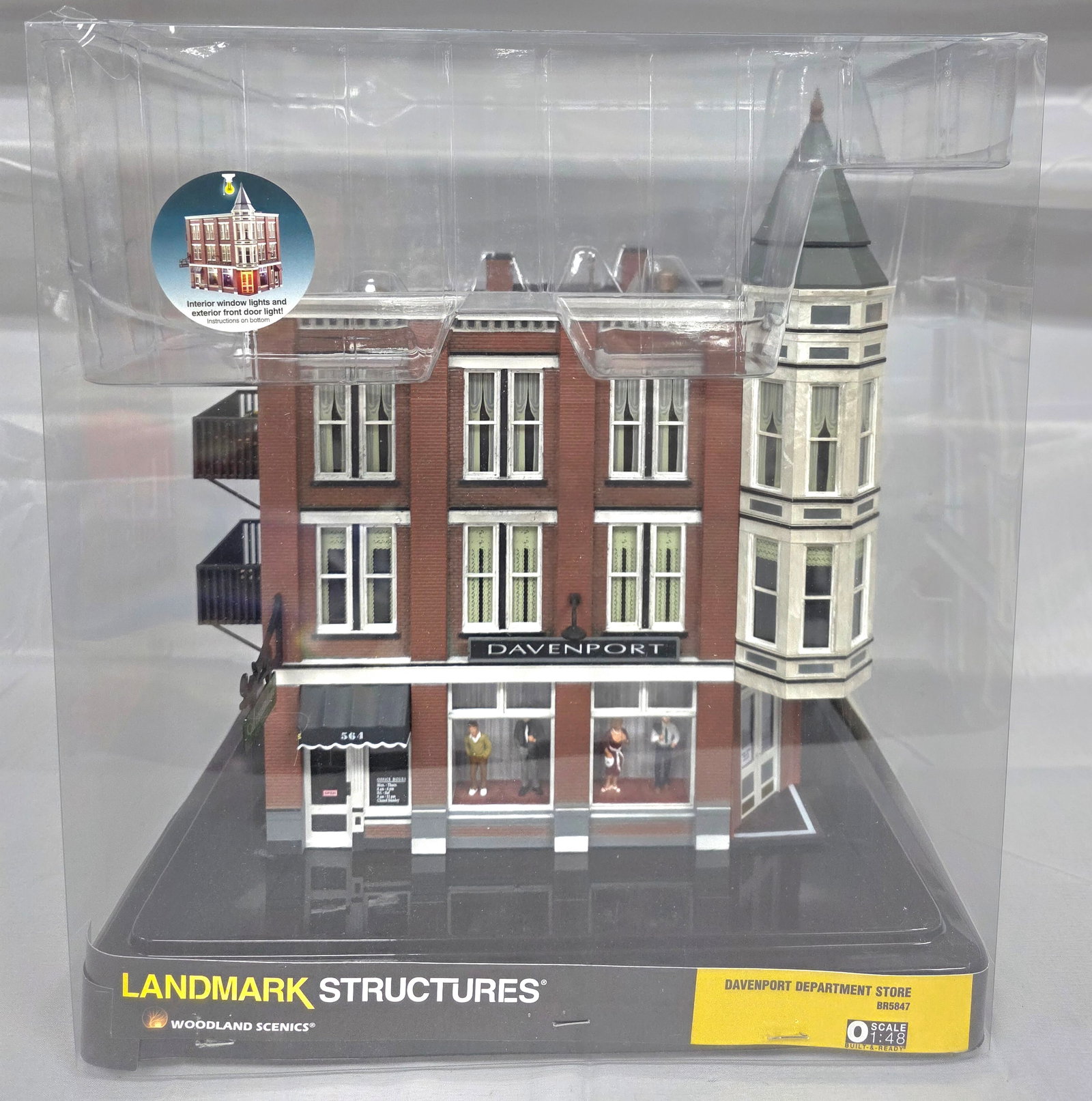 Built & Ready BR 5847 Davenport Dept Store (NIB) (1 of 5)
