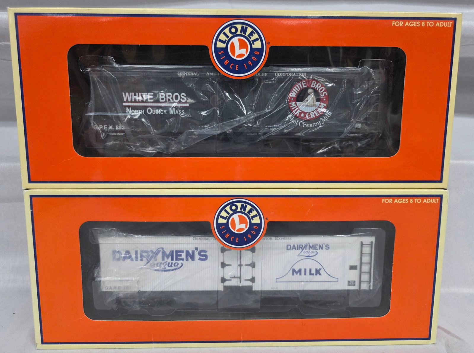 Lionel Milk Car Lot of 2 (NIB) (1 of 2)