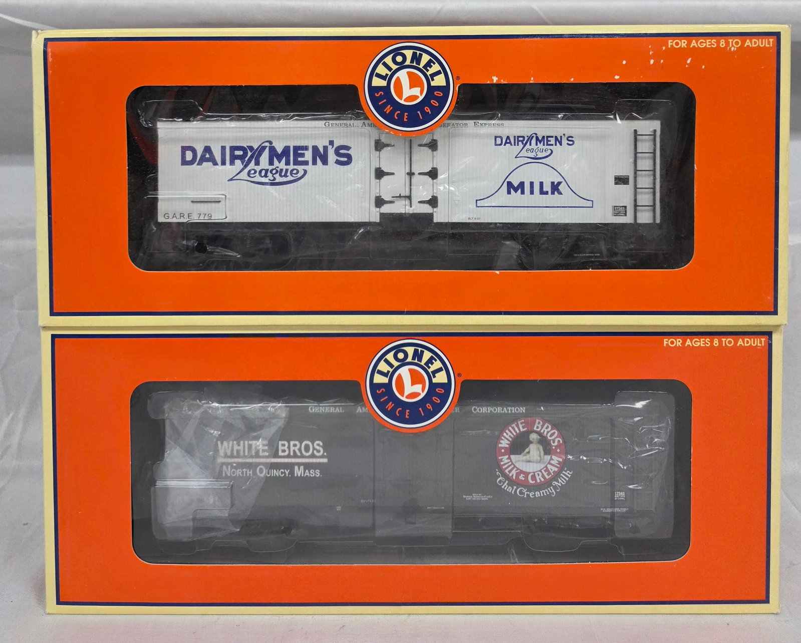 Lionel Milk Car Lot of 2 (NIB) (1 of 2)