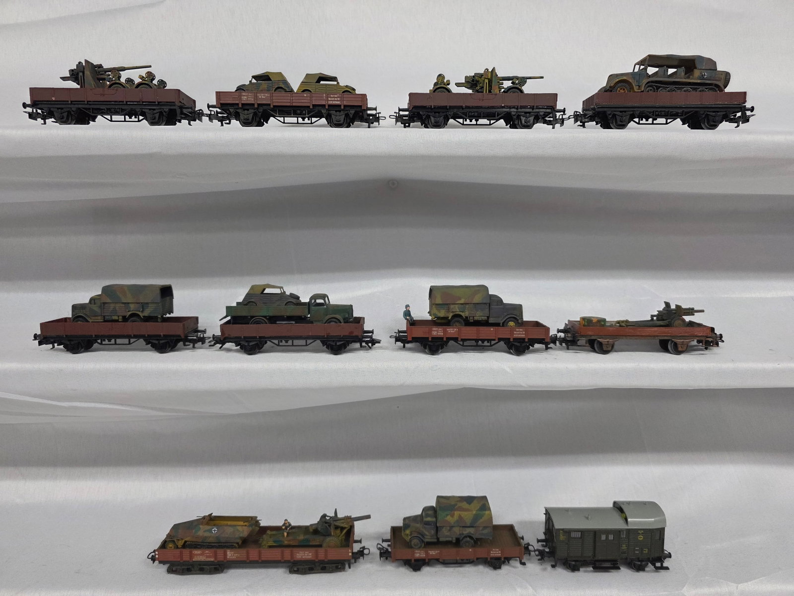 Marklin HO Prototype WWII Custom Prototype Car Lot (1 of 3)