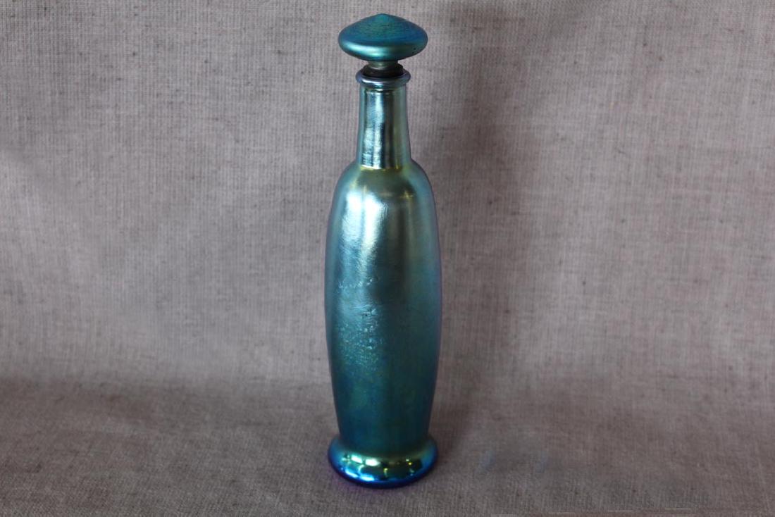 Steuben Blue Aurene Decanter (1 of 3)