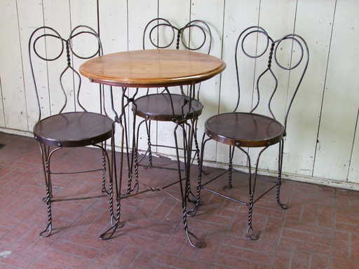 Chicago Wire Chair Ice Cream Parlor Set