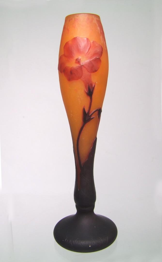 Daum Nancy Cameo: Daum Nancy cameo with morning glories in bloom and buds. Signed on the base Daum Nancy with the Cross of Lorraine. 7 1/4" high. No chips, cracks nor repairs.