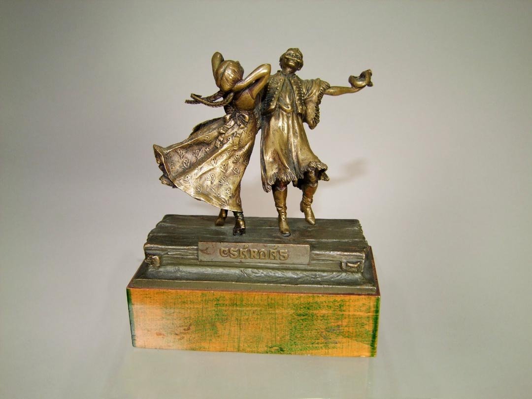 C. Kauba Bronze: Bronze of dancing peasants titled "CSARDAS" by Carl Kauba, Austrian 1865 - 1922. Very fine detail showing the patterns in the costumes and braids in her hair. Signed on the back and Geschutzt mark 543