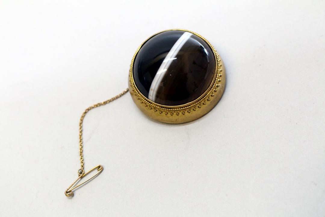 Victorian Agate Brooch (1 of 4)