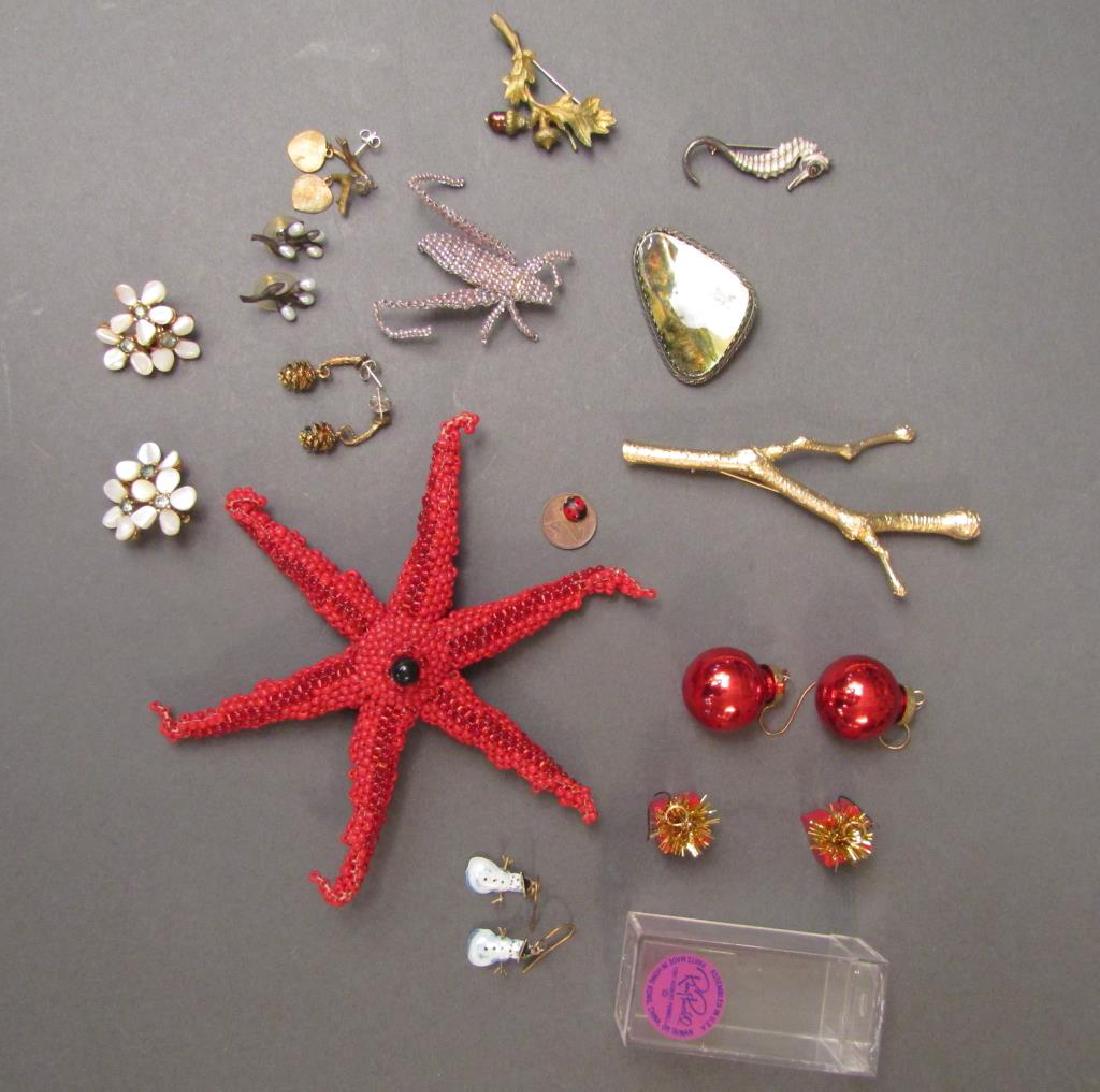 Assorted Costume Jewelry and Other Articles (1 of 6)