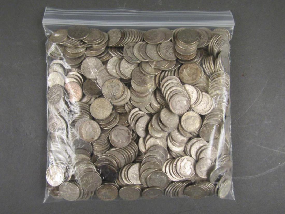 Approx 700 US Roosevelt Silver Dimes (1 of 2)