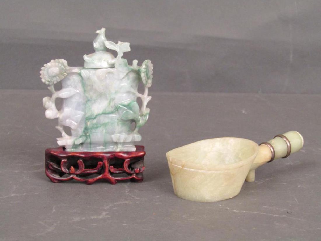 2 Chinese Jade-Like Vanity Articles (1 of 7)