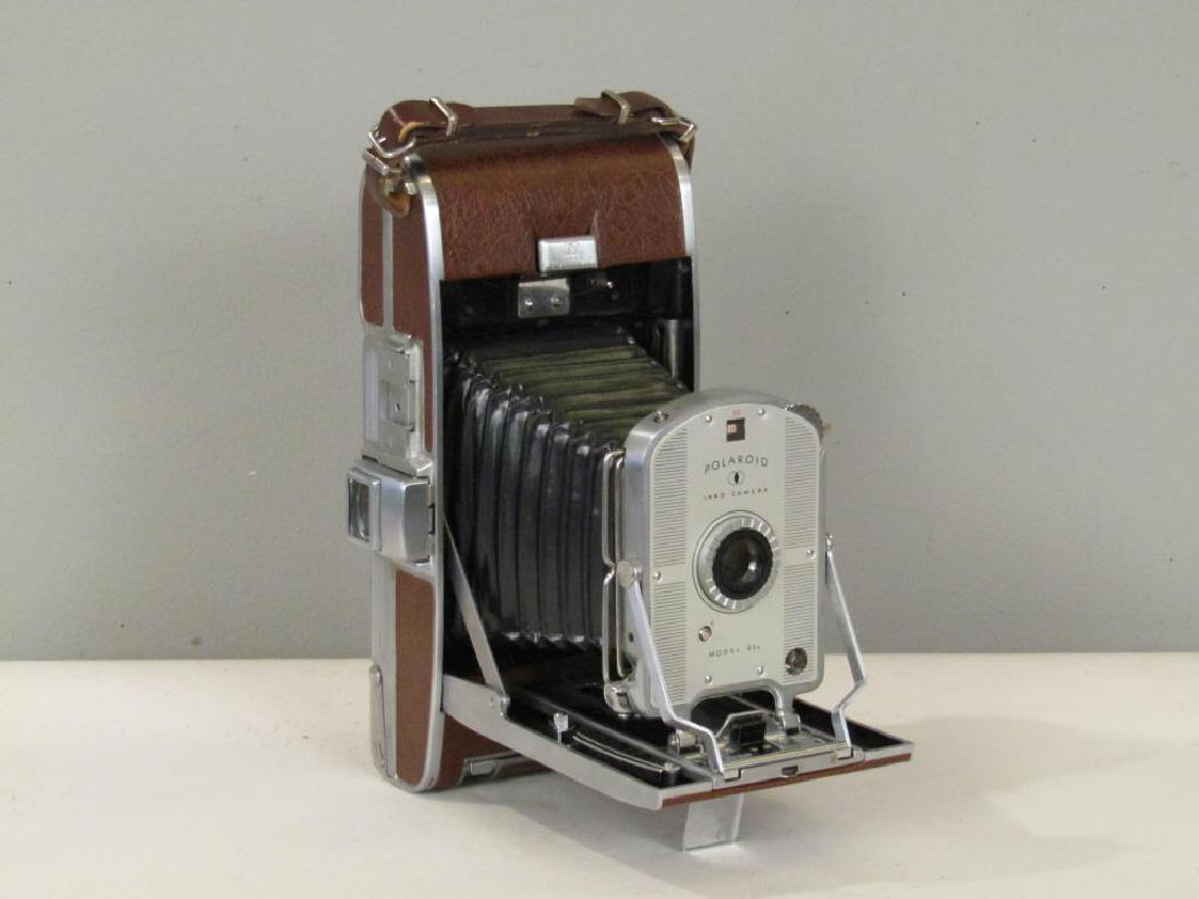 Vintage Polaroid Land Camera Model 95 (1 of 5)