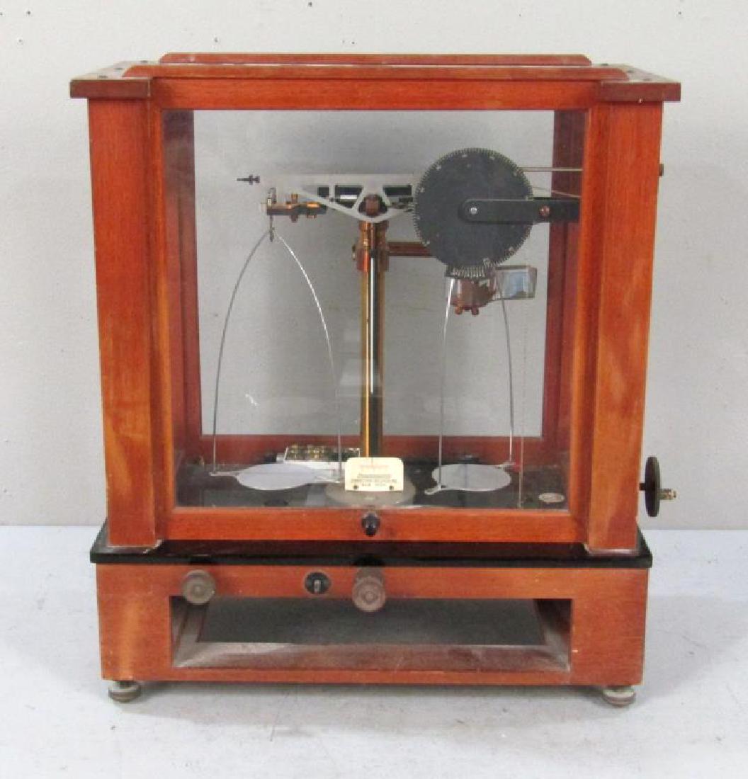 Chainomatic Wood Case Balance Scale (1 of 10)
