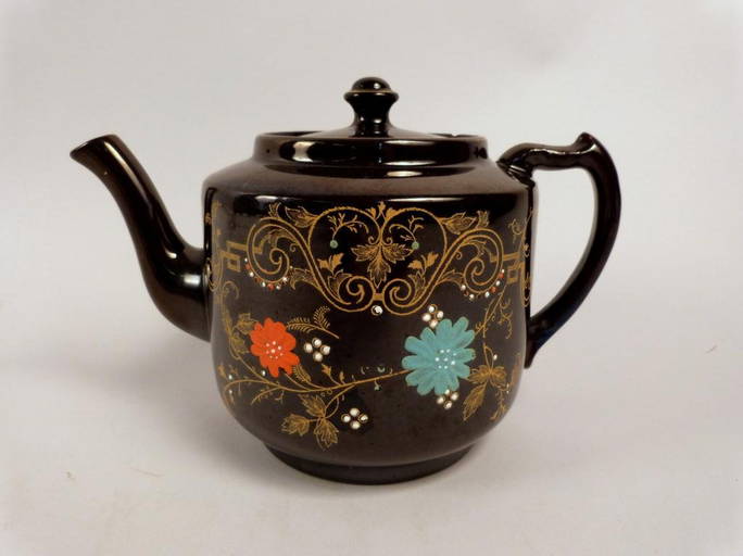 Gibsons English Glazed Ceramic Teapot