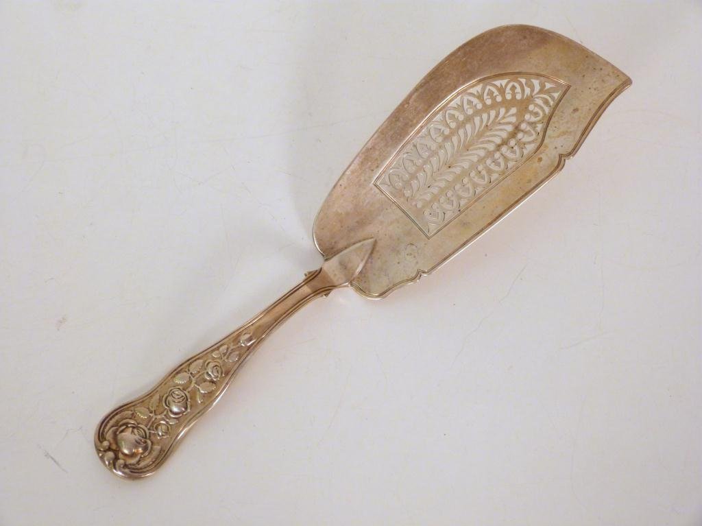 Antique English Silver Serving Slice: London 1823. John, Henry & Charles Lias. - 11. 7.5 troy oz."