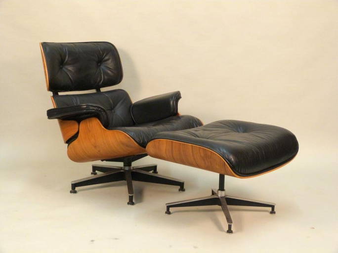 Classic Knoll Eames Chair And Ottoman
