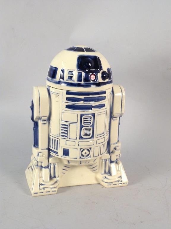 Star Wars R2D2 Cookie Jar: Marked on bottom 1977, Star Wars, Twentieth-Century Fox Film Corporation. 12.25"H