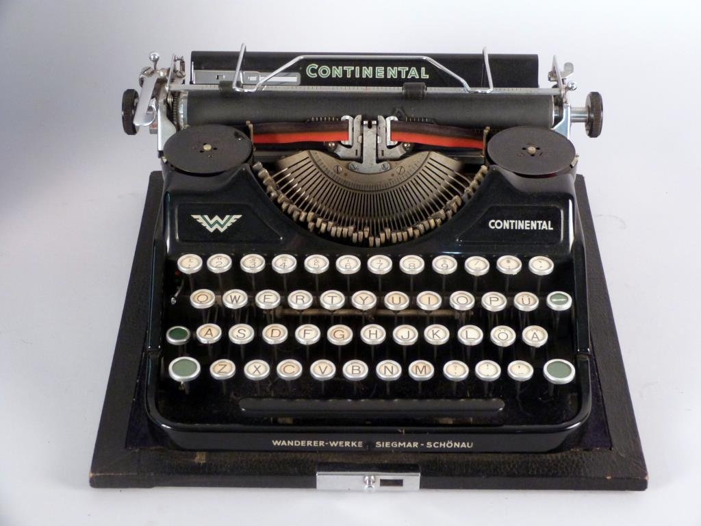 Continental Portable Typewriter with Case: Typewriter in pristine condition, case as is. "Vintage Word Processor"