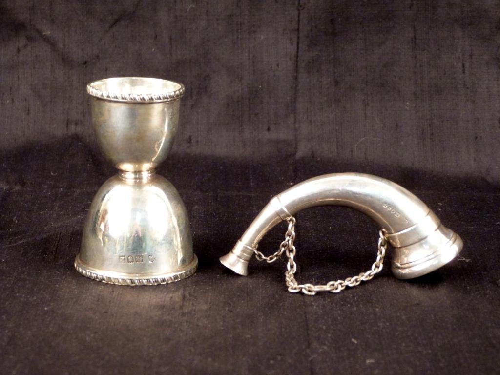 2 English Silver Articles: Egg cup (James Wakely & Frank Clark Wheeler, London 1905) and vinaigrette(Sampson Mordan, London 1874), vinaigrette marked S. Morden & Co London.