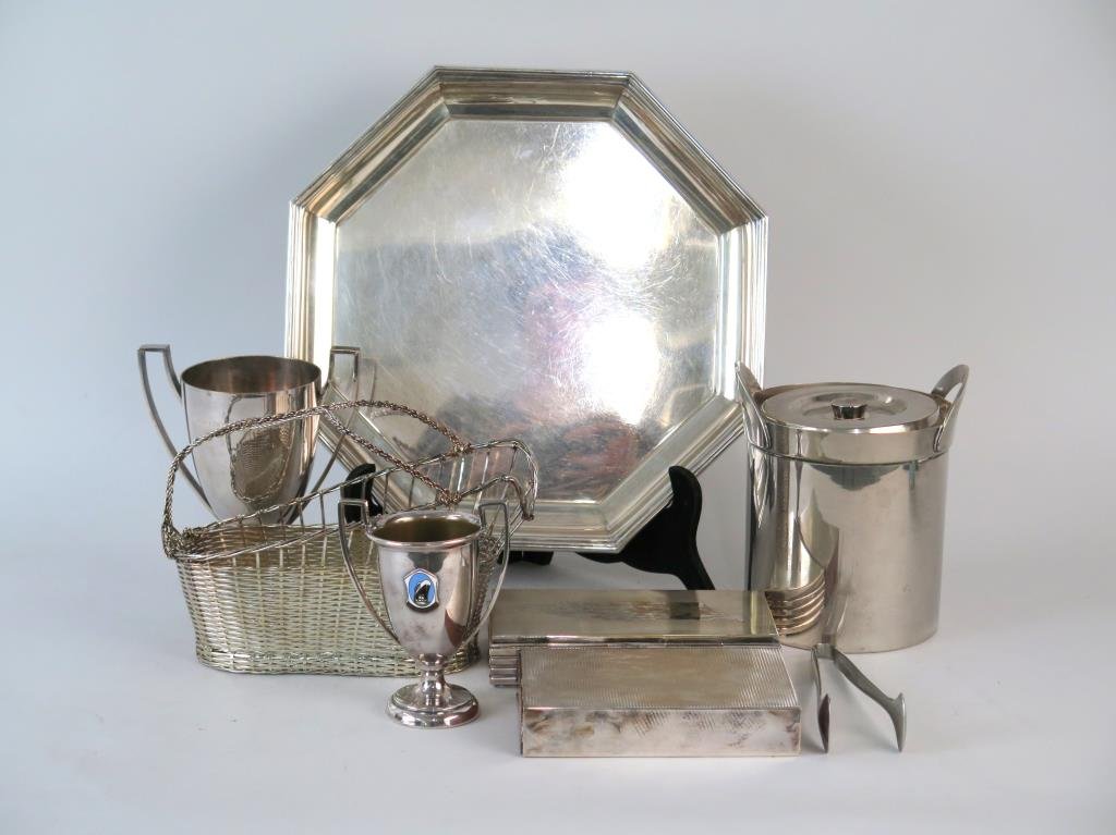 8 Assorted Silver Plated & Other Metal Articles (1 of 3)
