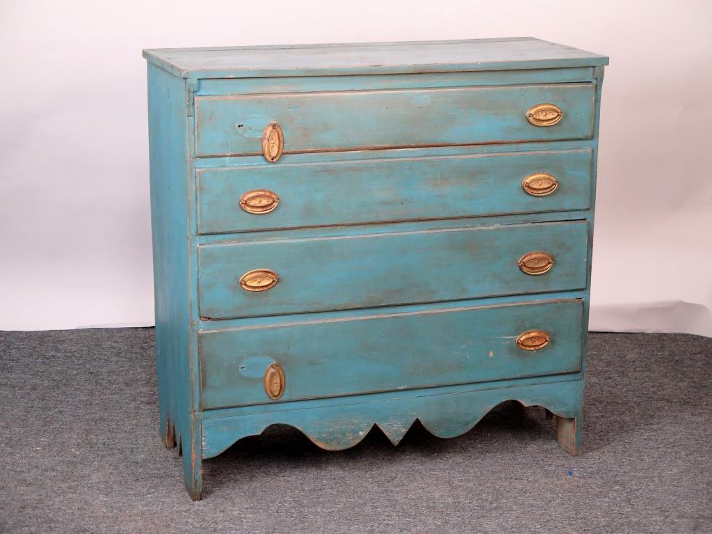 Antique American Hepplewhite Chest (1 of 7)