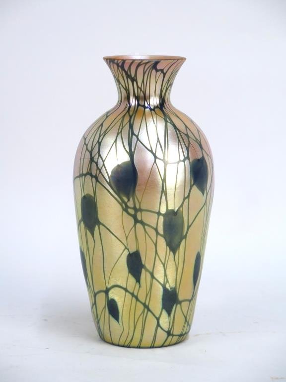 Quezal Art Glass Vase (1 of 4)