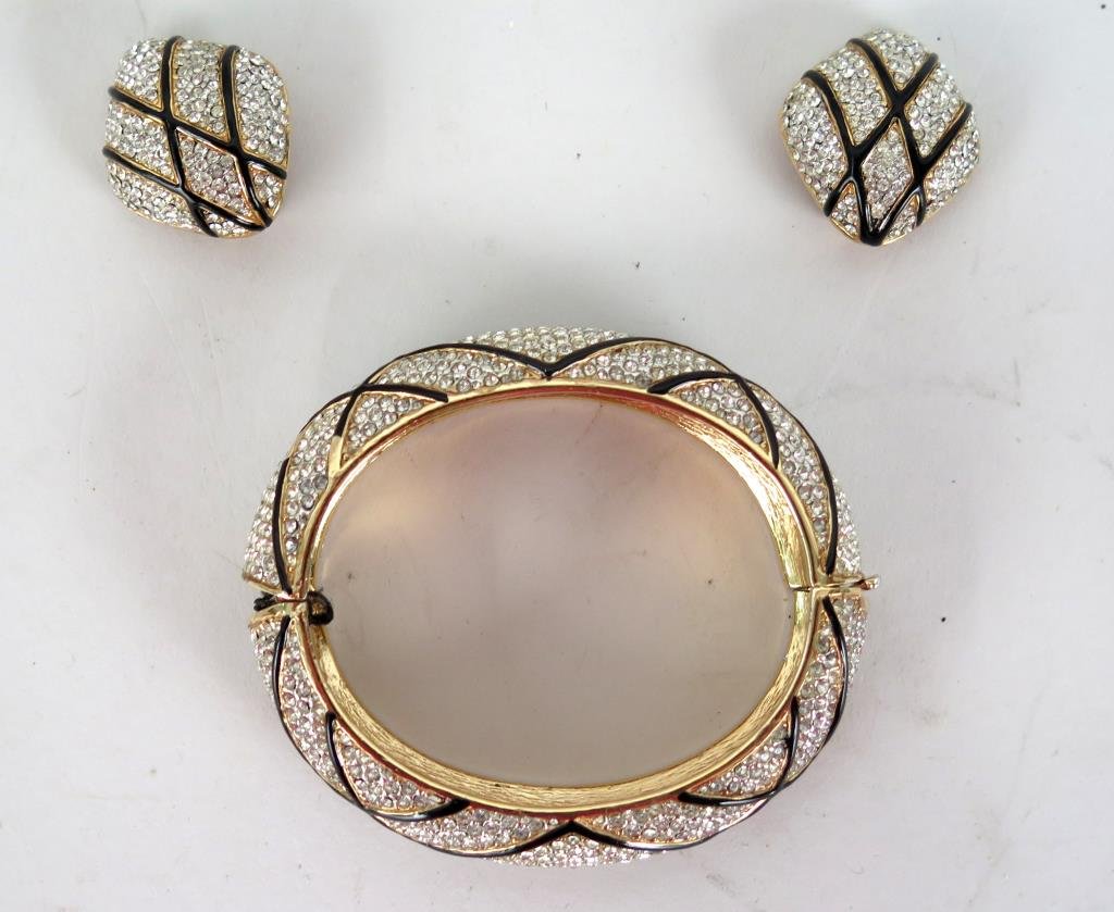 Ciner Bracelet & Earrings Suite (1 of 5)