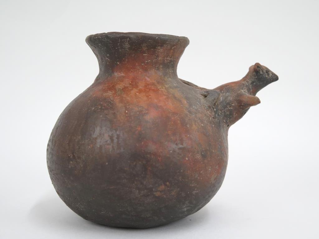 Native American Beaver Mounted Pottery Jar (1 of 6)