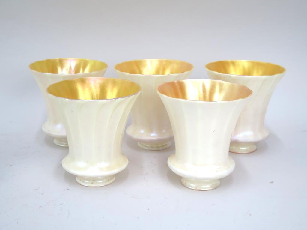 Set of 5 Quezel Art Glass Lamp Shades (1 of 3)