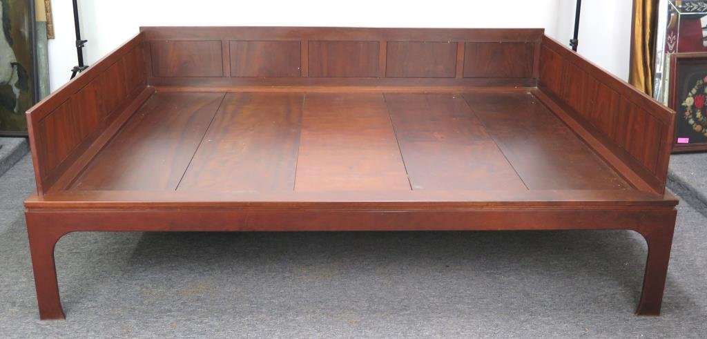 Asian Style Queen Size Daybed (1 of 3)