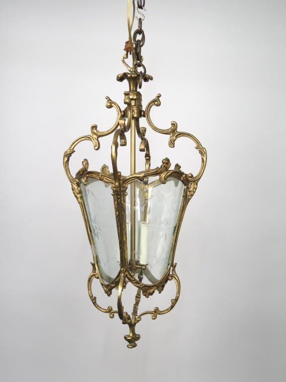 English Style Lantern Fixture (1 of 5)