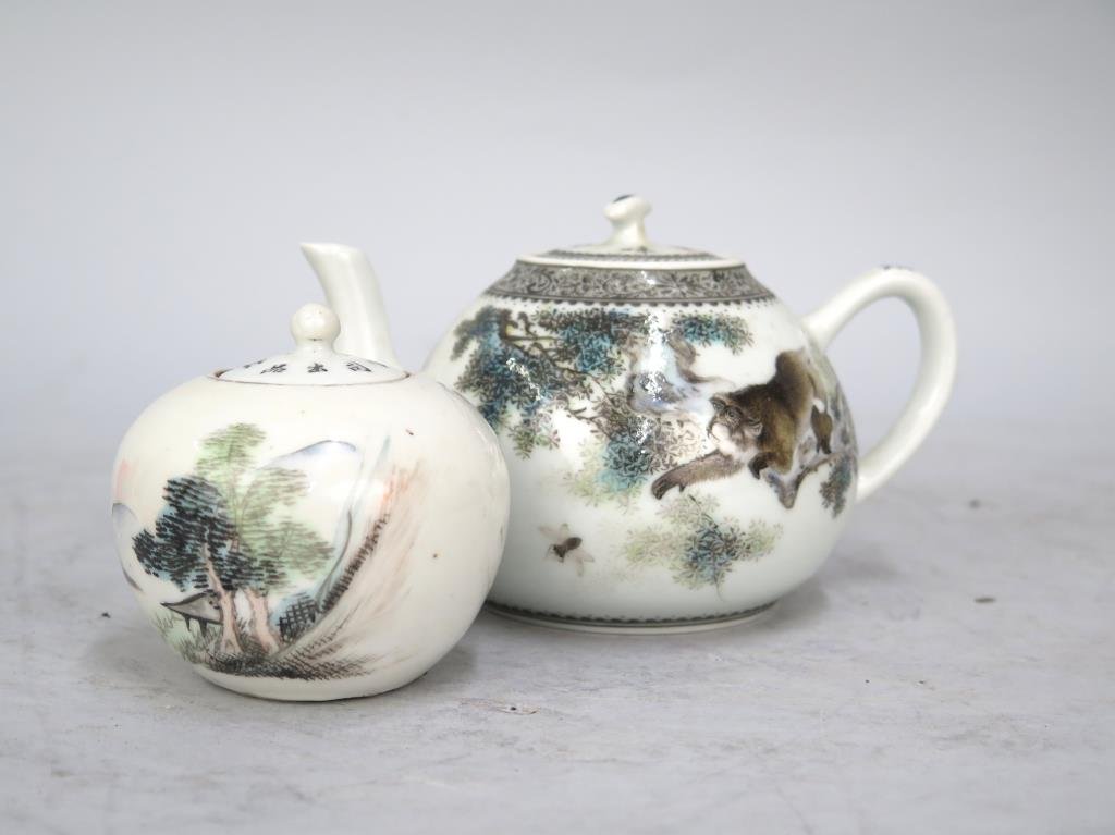 Small Japanese Porcelain Teapot and Vessel (1 of 5)