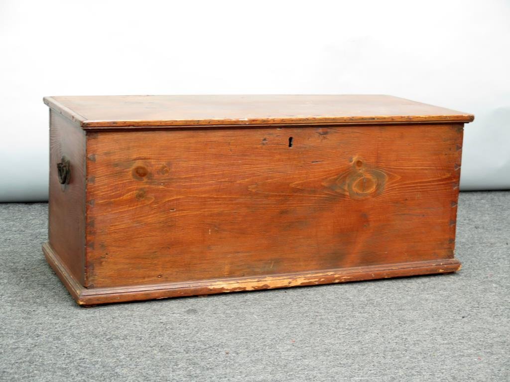 Antique American Blanket Chest (1 of 5)