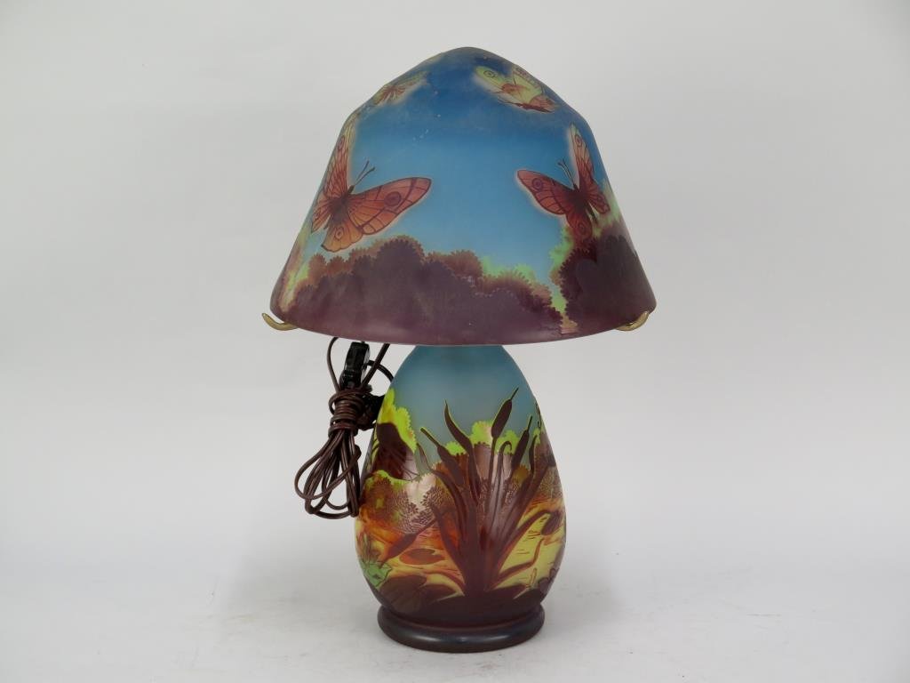 Galle Style Mushroom Form Lamp (1 of 6)