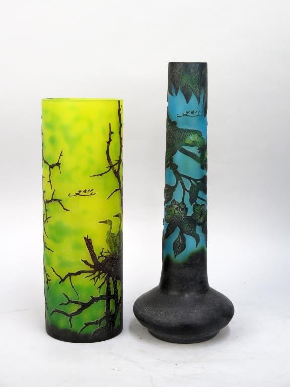 2 Cameo Glass Vases After Galle (1 of 10)